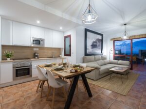Giraud II – Secluded beachfront