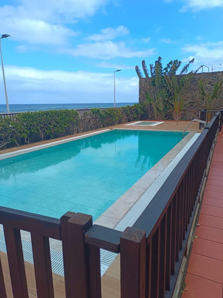 Giraud II – Beachfront Duplex, Pool & 46 m² Sea-View Terrace