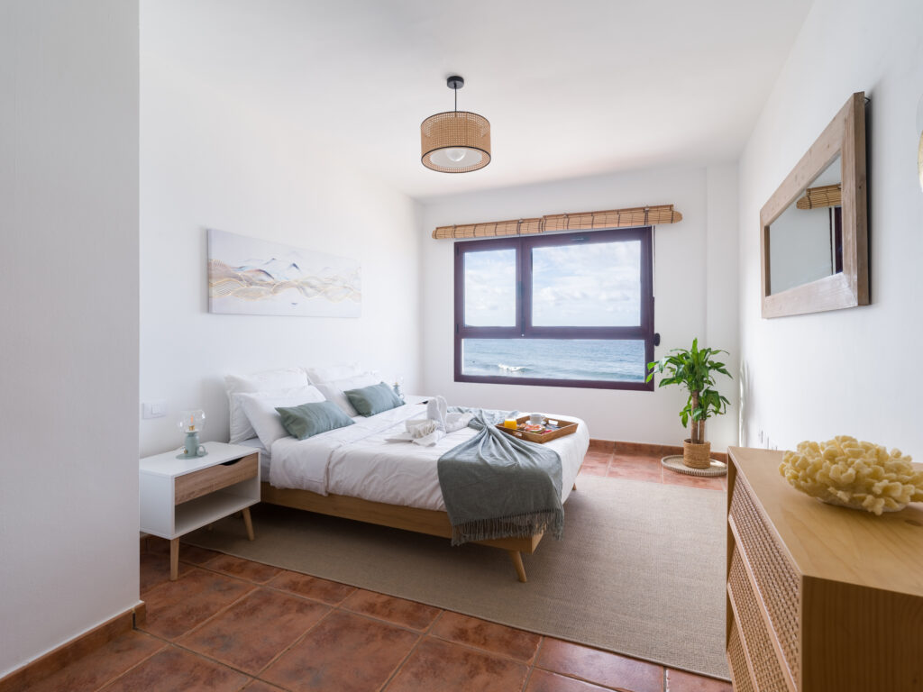 Giraud II – Beachfront Duplex, Pool & 46 m² Sea-View Terrace