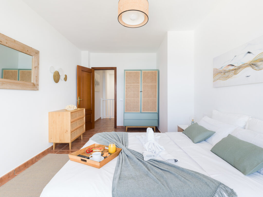 Giraud II – Beachfront Duplex, Pool & 46 m² Sea-View Terrace