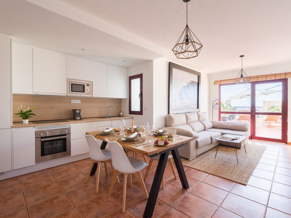 Giraud II – Beachfront Duplex, Pool & 46 m² Sea-View Terrace