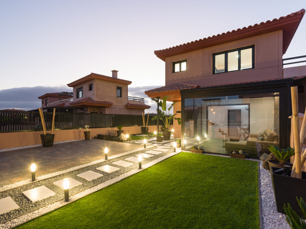 Giraud I – Villa with Jacuzzi & Pool near Corralejo