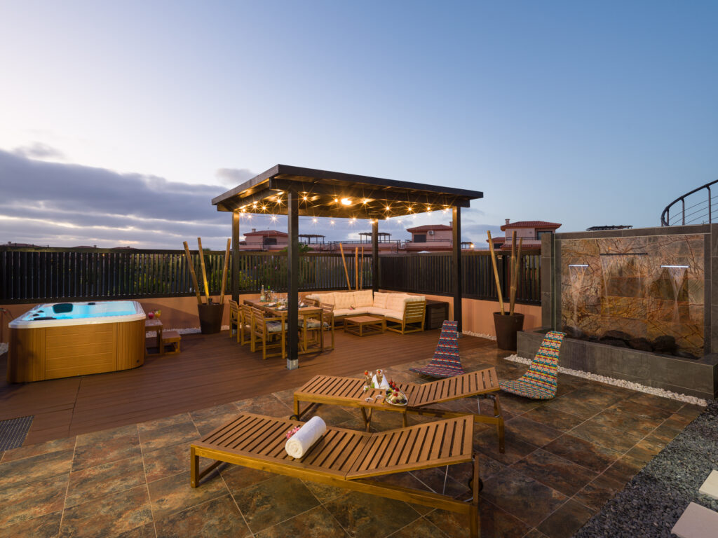 Giraud I – Villa with Jacuzzi & Pool near Corralejo