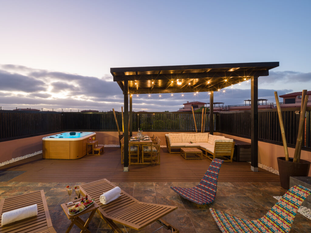 Giraud I – Villa with Jacuzzi & Pool near Corralejo
