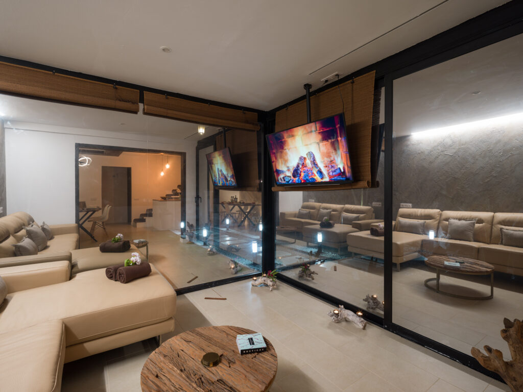Giraud I – Villa with Jacuzzi & Pool near Corralejo